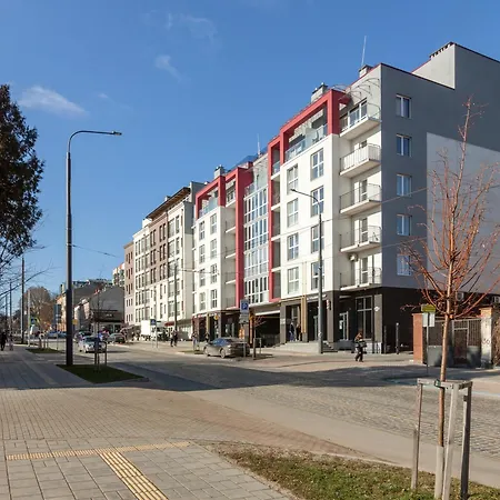 Leogrand On Shevchenka 38/1 *